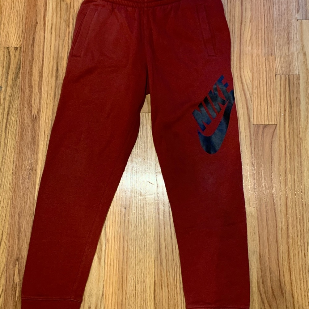 Nike SB Youth Slim Jogger Red M 10-12
